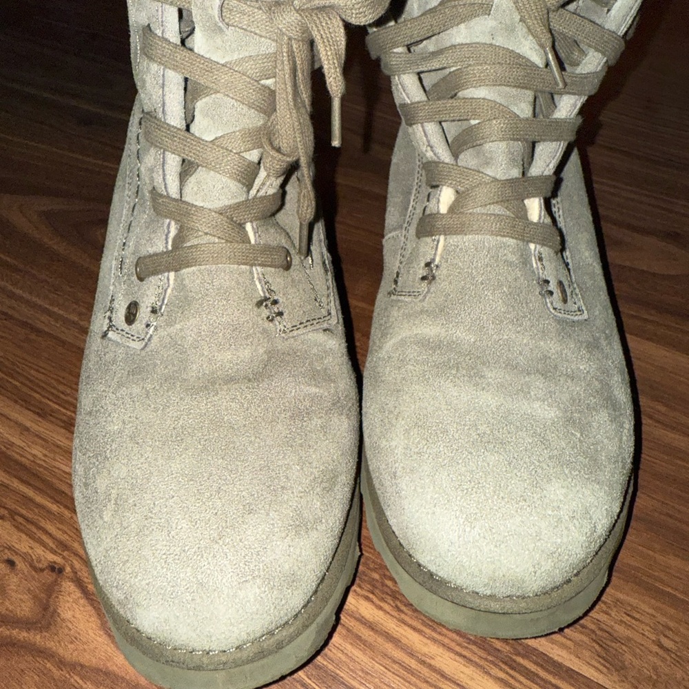 BearPaw Women's Cozy Tan Boots